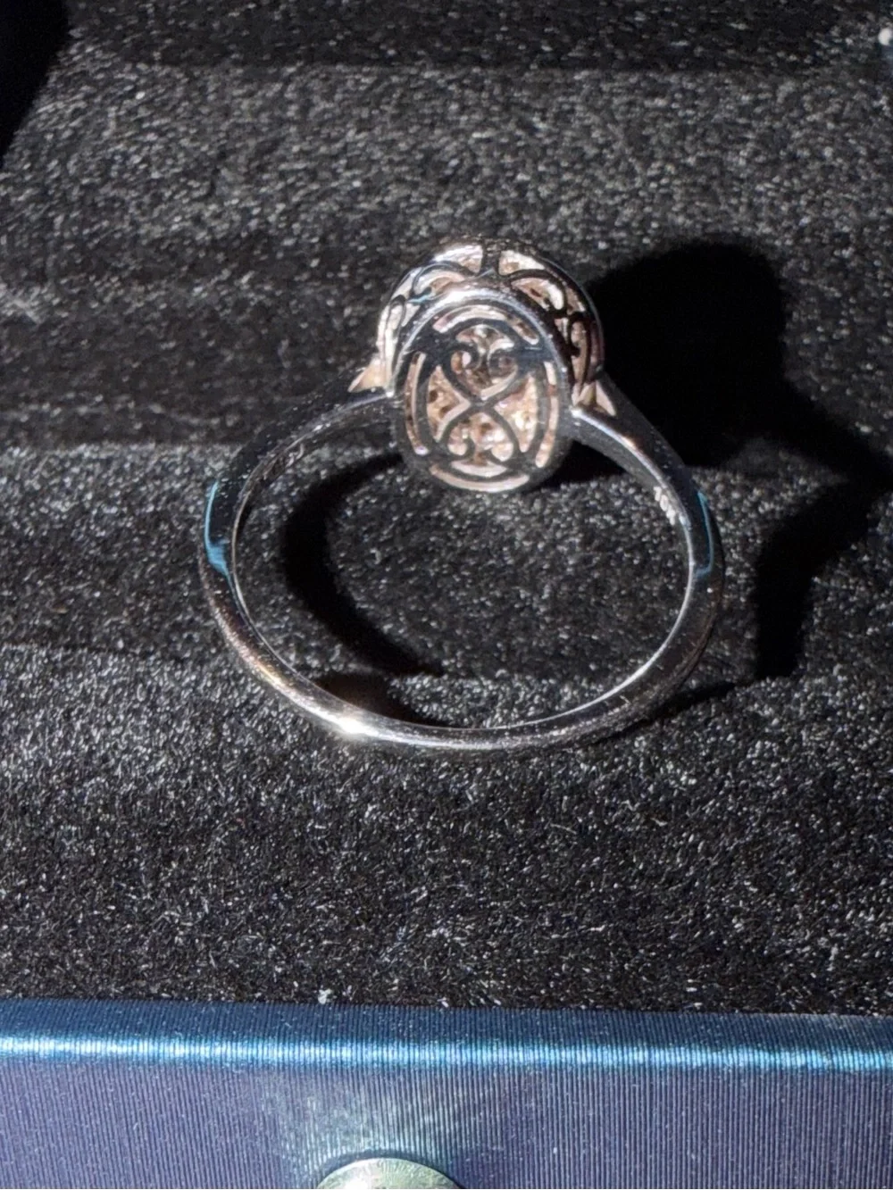 Beautiful Natural Morganite and Diamond Halo Ring 10k White Gold - Picture 5 of 8
